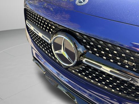 Used 2023 Mercedes-Benz GLB 250 GLB 250 image 22