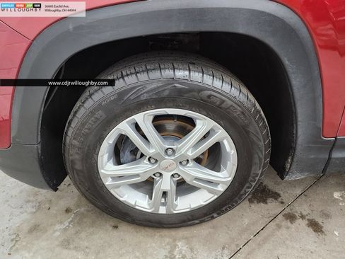 Used 2018 GMC Terrain SLE w/ Driver Convenience Package AWD/4WD image 36