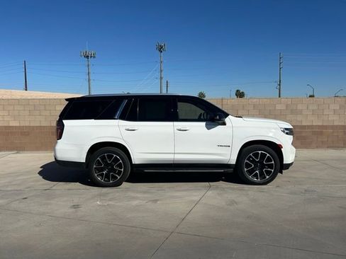 Used 2021 Chevrolet Tahoe LT w/ LT Signature Package image 4