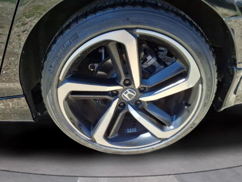 Used 2021 Honda Accord Sport image 10