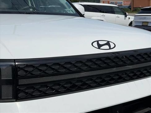Certified 2025 Hyundai Santa Fe Calligraphy AWD/4WD image 7
