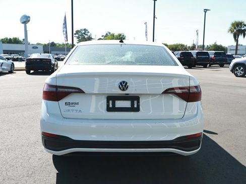 Used 2024 Volkswagen Jetta S FWD image 7