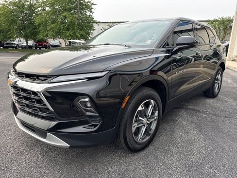 Used 2025 Chevrolet Blazer LT w/ Driver Confidence Package FWD image 7