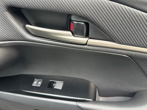 New 2026 Toyota Camry Hybrid image 19