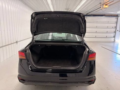 Used 2025 Nissan Altima 2.5 SV FWD image 5