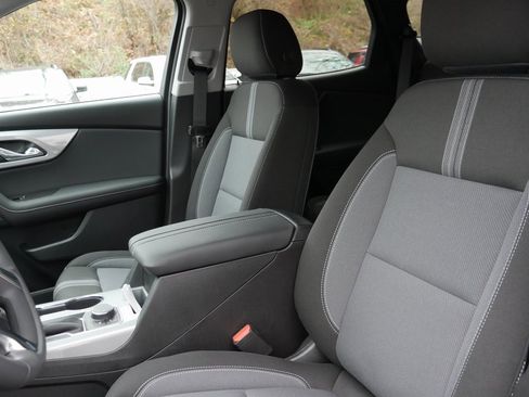 New 2025 Chevrolet Blazer LT w/ Midnight/Sport Edition image 9