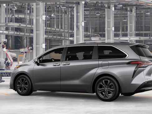 New 2026 Toyota Sienna Platinum AWD/4WD image 5