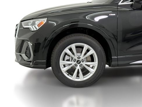 New 2025 Audi Q3 2.0T Premium image 12
