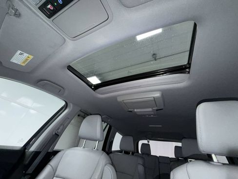 Used 2020 Honda Pilot Touring image 24