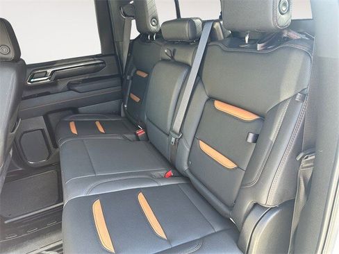 Used 2024 GMC Sierra 2500 AT4 w/ AT4 Premium Plus Package image 13