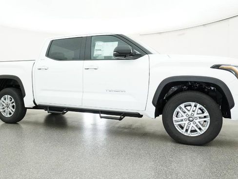 New 2026 Toyota Tundra SR5 AWD/4WD image 12