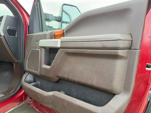 Used 2019 Ford F250 King Ranch w/ Snow Plow Prep Package image 28