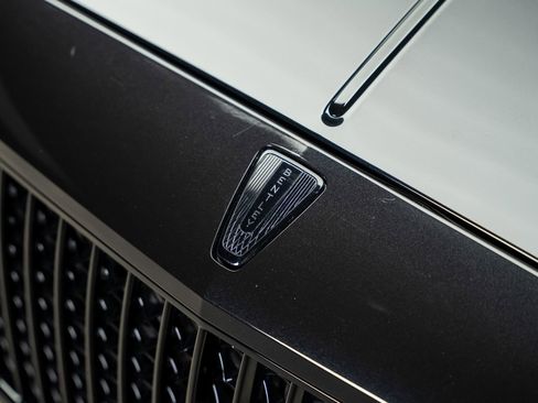 Used 2022 Bentley Flying Spur V8 image 12