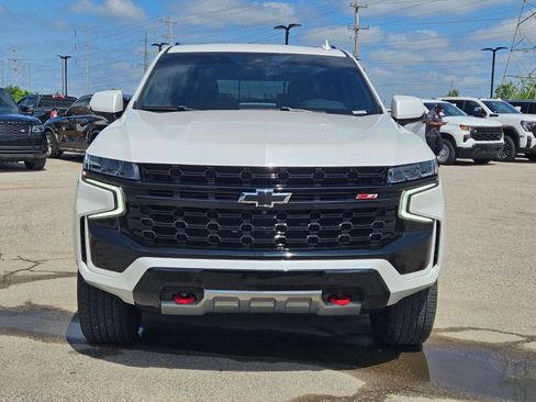 Used 2023 Chevrolet Tahoe Z71 w/ Luxury Package AWD/4WD image 9