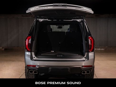 Used 2026 GMC Yukon AT4 Ultimate AWD/4WD image 9