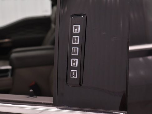 Certified 2026 Ford F350 Platinum w/ Platinum Plus Package image 42