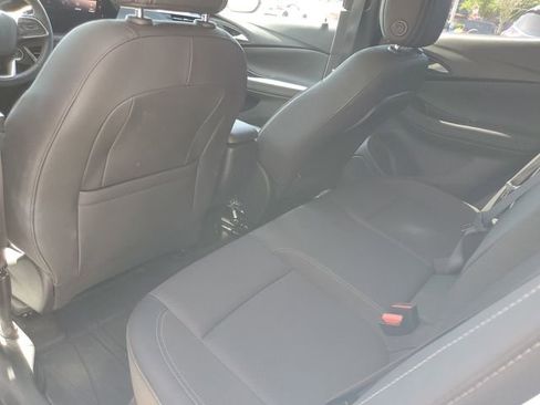 Used 2024 Buick Encore GX Preferred w/ Comfort Package FWD image 31