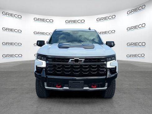 Used 2023 Chevrolet Silverado 1500 ZR2 w/ Technology Package AWD/4WD image 2