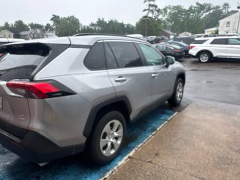 Used 2019 Toyota RAV4 LE w/ All Weather Liner Package AWD/4WD image 4