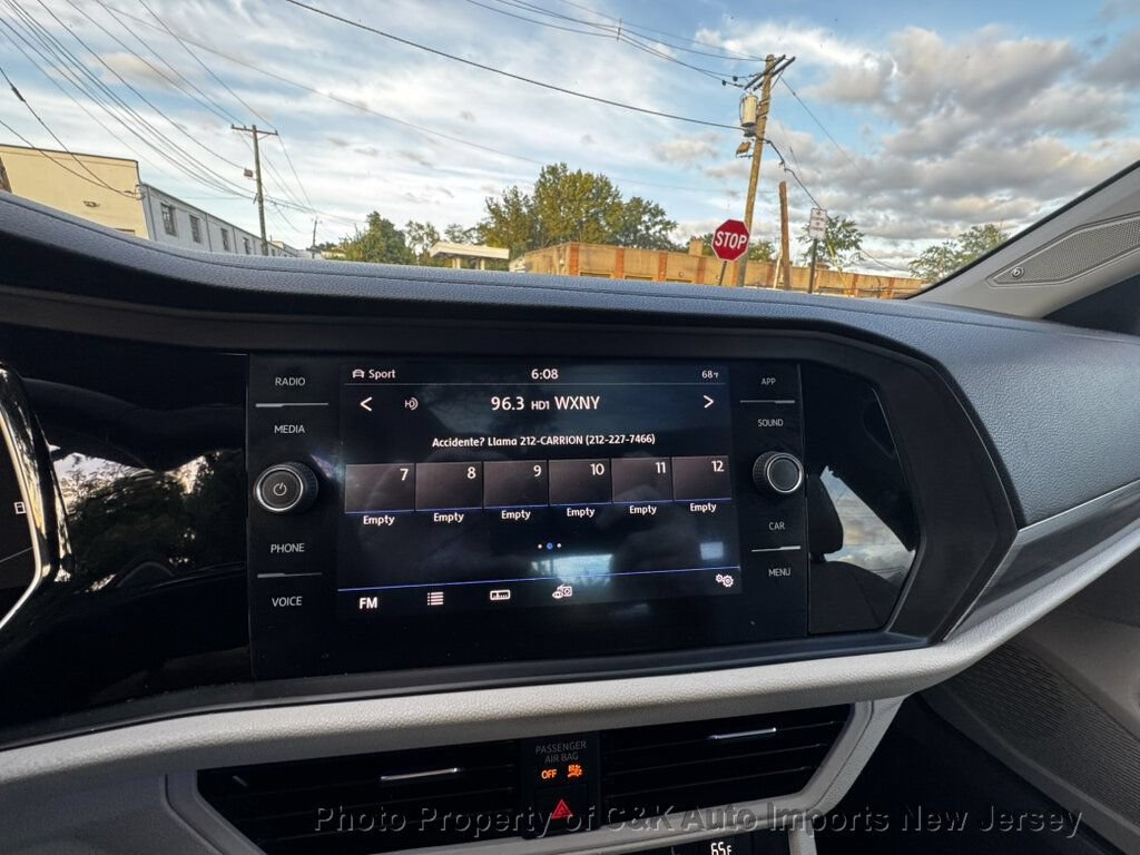Used 2019 Volkswagen Jetta SEL w/ Cold Weather Package FWD image 30