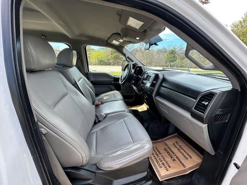 Used 2018 Ford F250 XL w/ Power Equipment Group image 15
