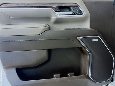 Used 2024 Chevrolet Silverado 3500 LTZ w/ LTZ Plus Package image 18