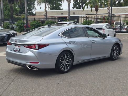 Used 2025 Lexus ES 350 w/ Premium Package FWD image 5