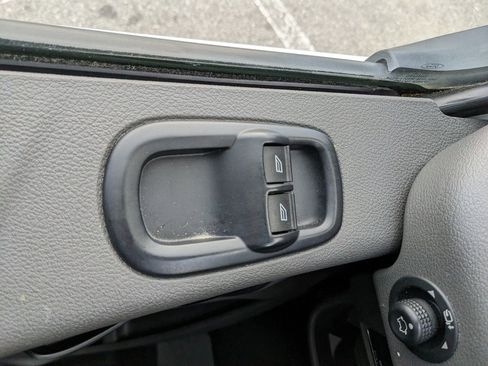 Used 2023 Ford Transit 350 XLT image 40