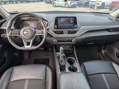 Used 2024 Nissan Altima 2.5 SR FWD image 26