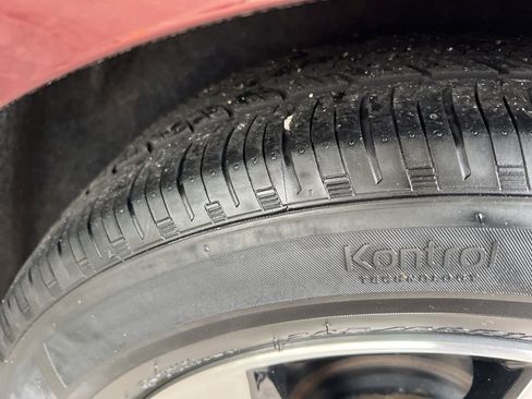 Certified 2022 Nissan Sentra SV w/ All-Weather Package FWD image 39