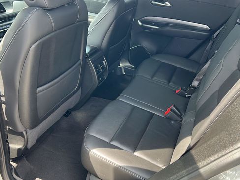 Used 2024 Cadillac XT4 Premium Luxury FWD image 16