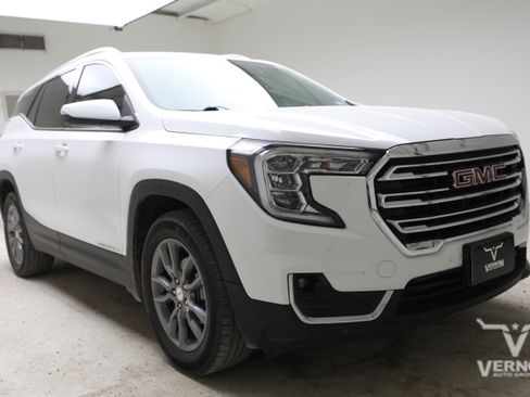 Used 2024 GMC Terrain SLT AWD/4WD image 6