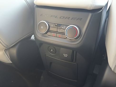 New 2026 Ford Explorer Platinum w/ LUX Leather Package image 18