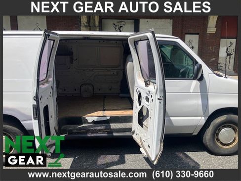 Used 2000 Ford E-150 and Econoline 150 RWD image 5