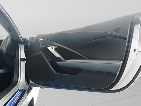 Used 2015 Chevrolet Corvette Z06 w/ 3LZ Preferred Equipment Group image 20