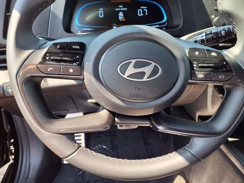 Certified 2025 Hyundai Elantra Sport FWD image 18