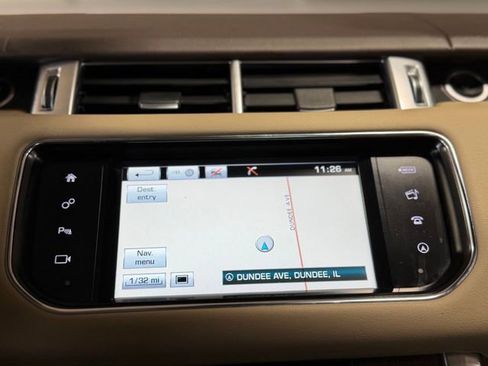 Used 2016 Land Rover Range Rover Sport SE image 32