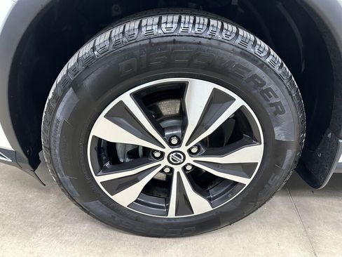 Used 2019 Nissan Murano SV image 33