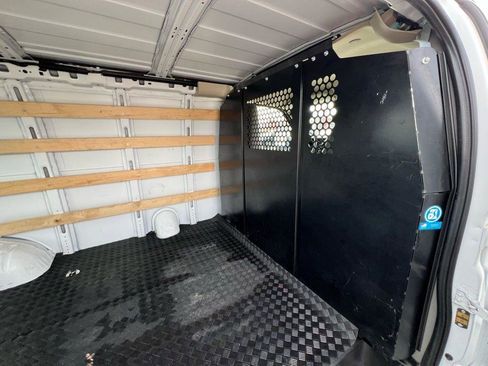 Used 2024 Chevrolet Express 2500 w/ Driver Convenience Package image 25