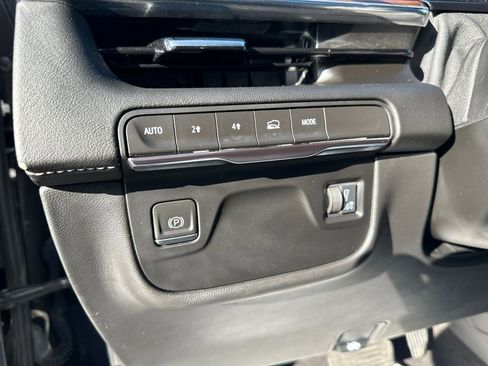 Used 2023 Cadillac Escalade ESV Premium Luxury image 21