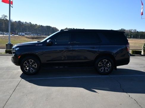 Used 2022 Chevrolet Tahoe Z71 w/ Z71 Off-Road Package image 2