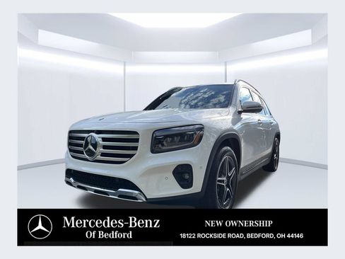Used 2026 Mercedes-Benz GLB 250 4MATIC image 1