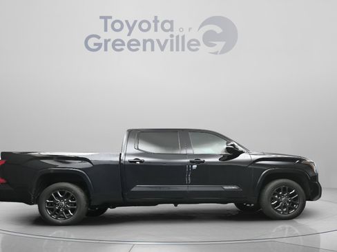 Used 2023 Toyota Tundra Platinum AWD/4WD image 17