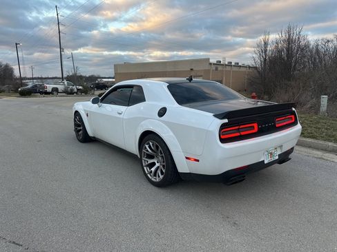 Used 2023 Dodge Challenger SRT Hellcat image 7