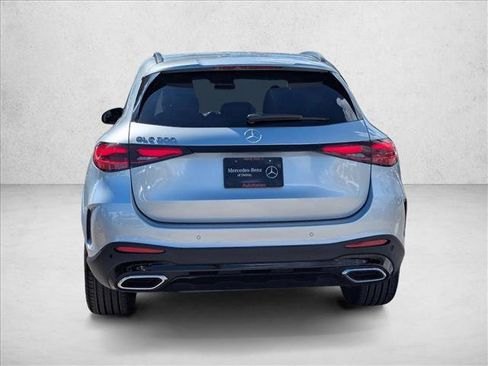Used 2026 Mercedes-Benz GLC 300 image 7
