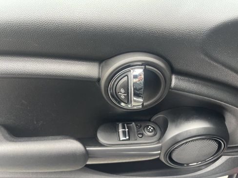 Used 2015 MINI Cooper 2-Door Hardtop image 24