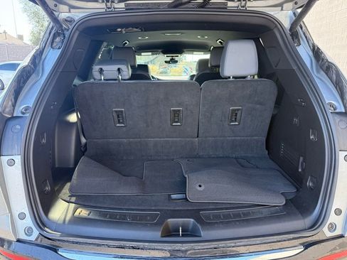 Used 2024 Buick Enclave Premium image 25