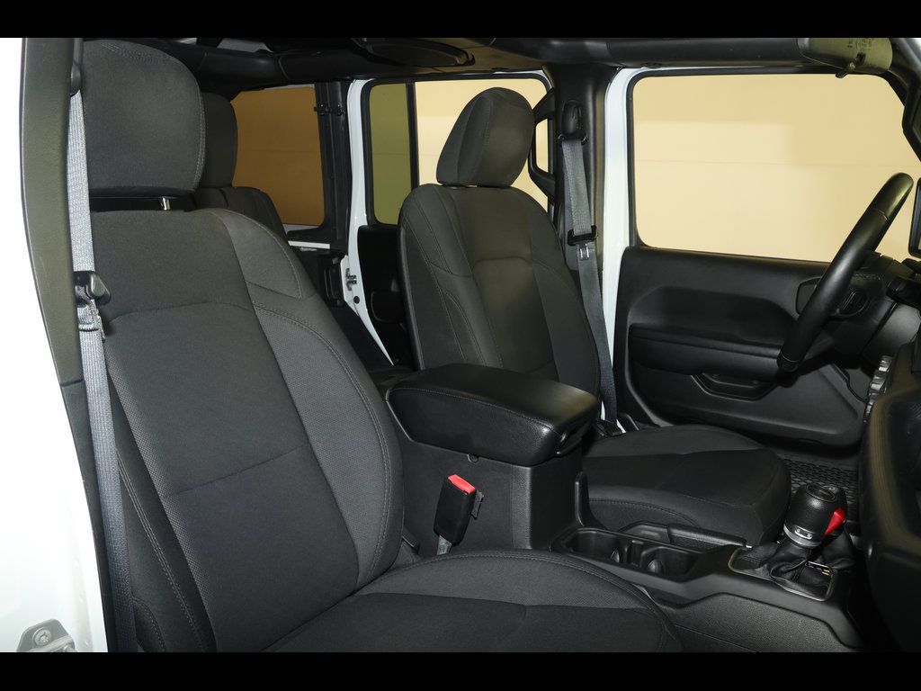 Used 2021 Jeep Wrangler Unlimited Sport AWD/4WD image 25