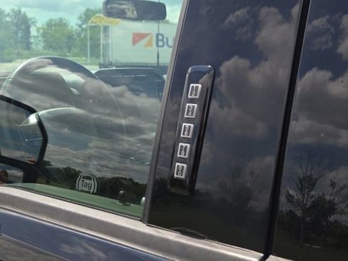 Used 2023 Ford F150 XLT AWD/4WD image 18