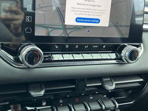 New 2025 GMC Canyon Elevation w/ Convenience Package image 15